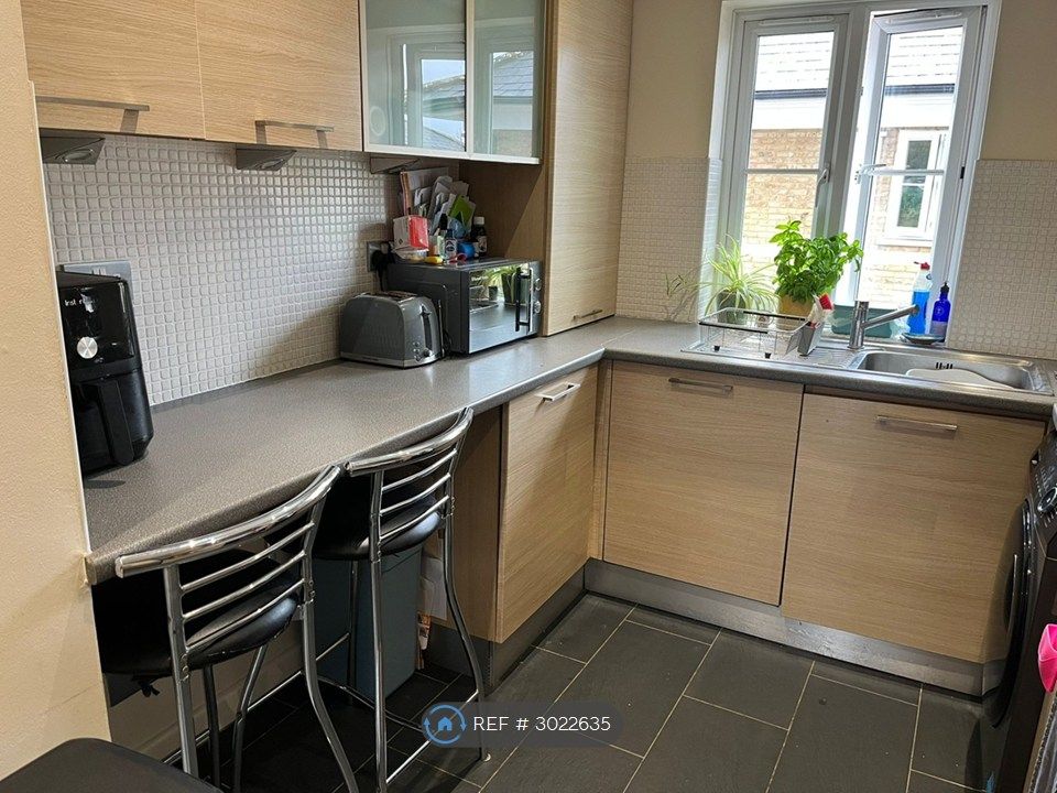 Property photo 2 of 16 Kitchen