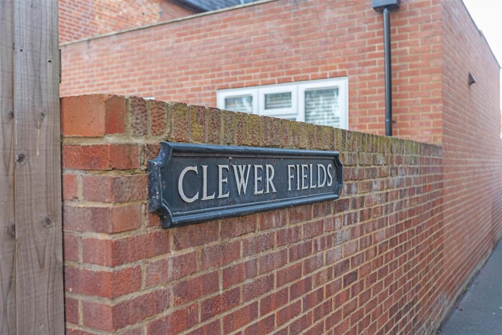 Property photo 2 of 13 Img_8041.Jpg