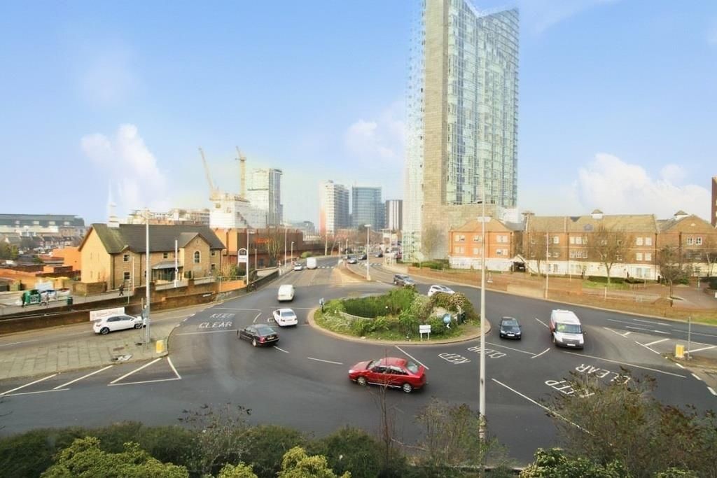 Property photo 3 of 11 29463_30691435_Img_08_0000.Jpg