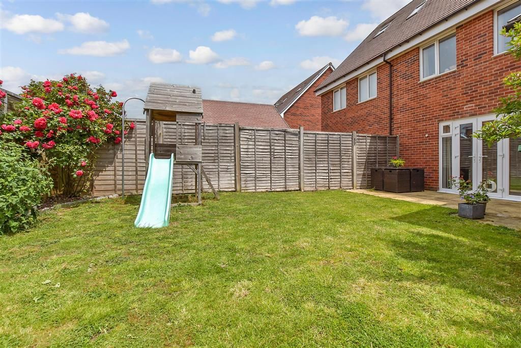 Property photo 2 of 11 Rear Garden