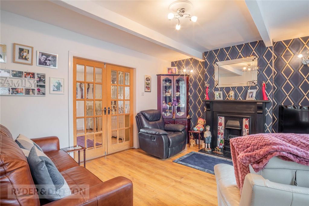 Property photo 3 of 17 Picture No. 11