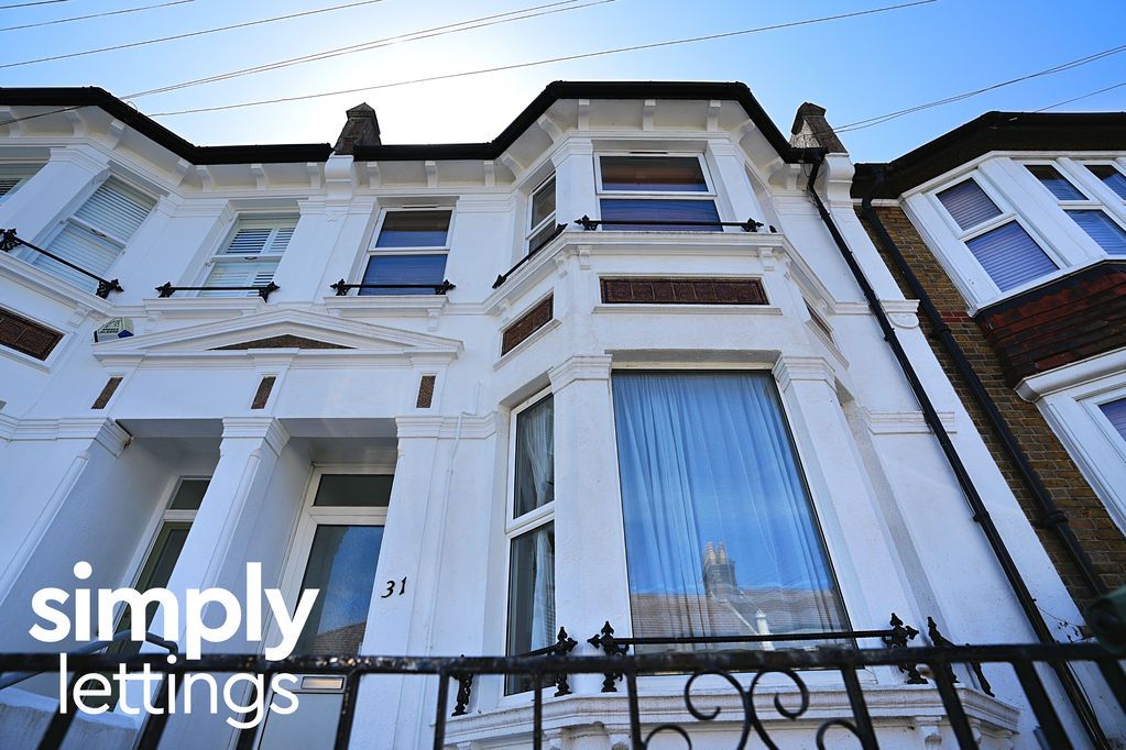 Property photo 1 of 13 Photo 12