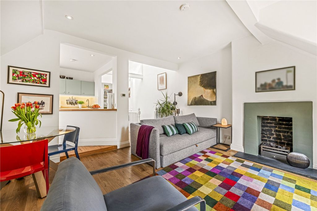 Property photo 2 of 11 Reception Room