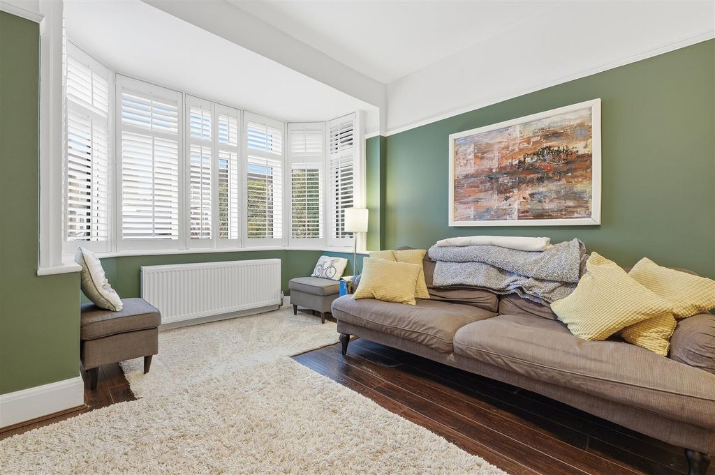 Property photo 2 of 36 013_Img_1619.Jpg