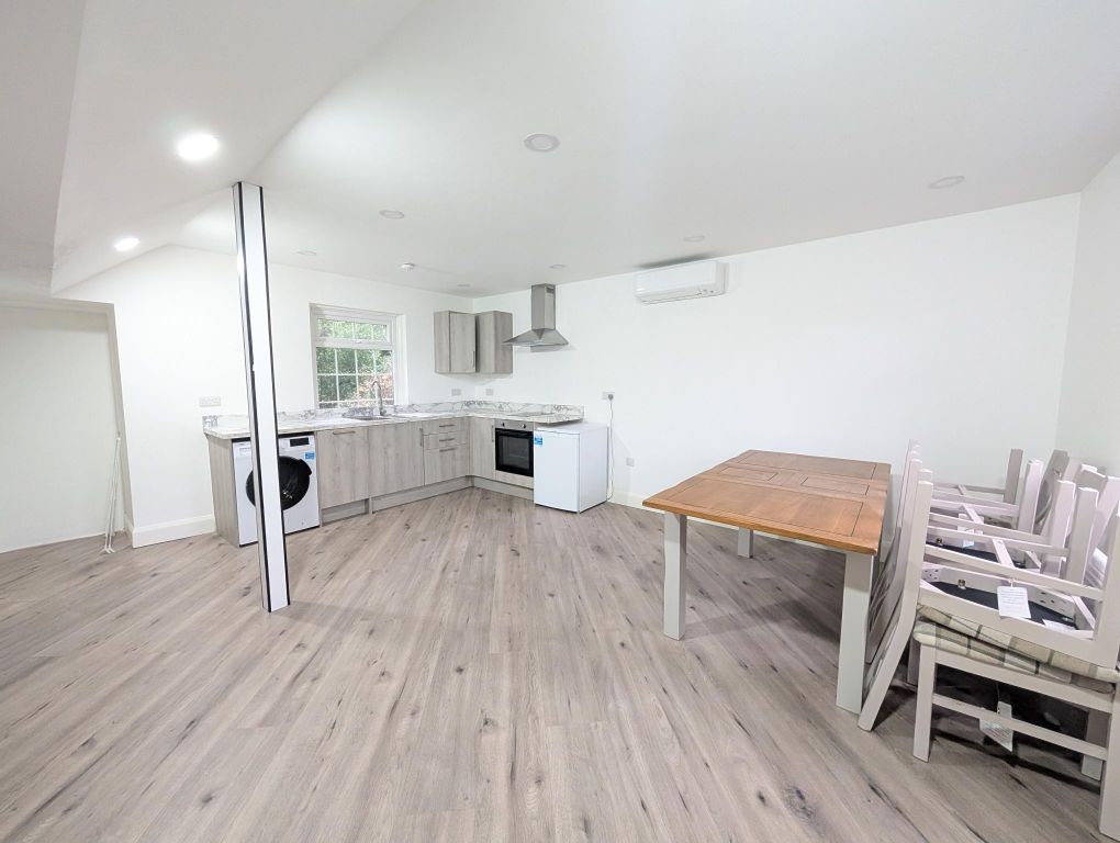 Property photo 1 of 7 Image