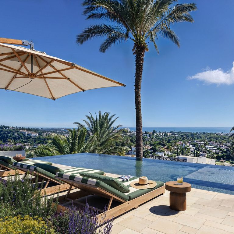 Property photo 2 of 30