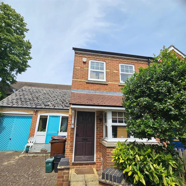 Property photo 1 of 2 1Cbb7322-3Bfd-495A-B174-77Cebaa3Bd9B.Jpeg