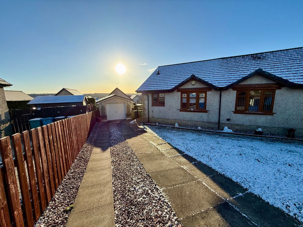 Property photo 1 of 7 1