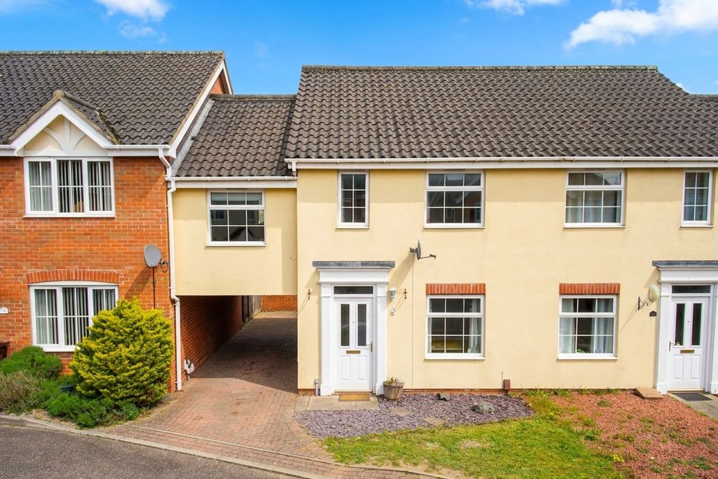 Property photo 1 of 25