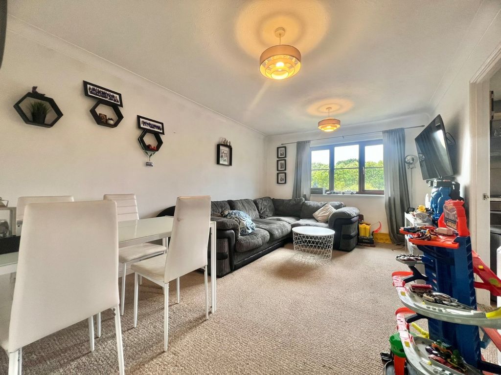 Property photo 2 of 6 Picture No. 04