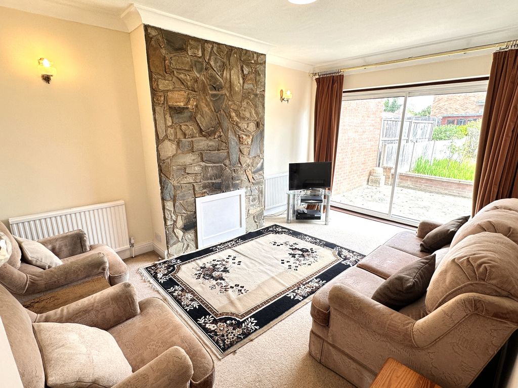 Property photo 2 of 23