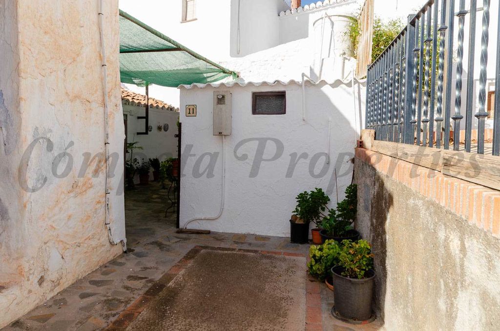 Property photo 1 of 22