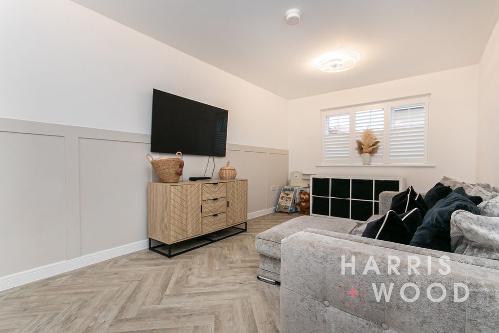 Property photo 3 of 27 4056813