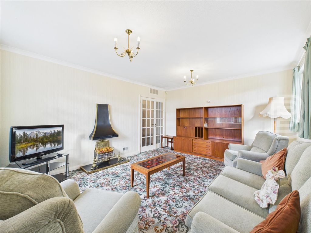 Property photo 3 of 16 Cam05587G0-Pr0068-Still011.Jpg