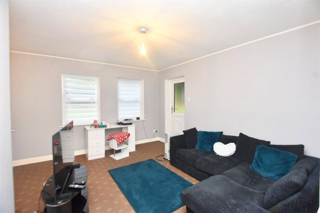 Property photo 2 of 9 Living Room