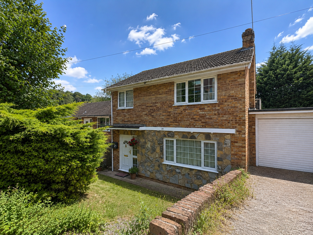 Property photo 1 of 11 63476Da2-1974-4861-Bef1-809262c91407