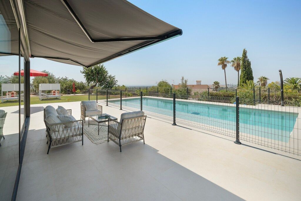 Property photo 3 of 16 Pool