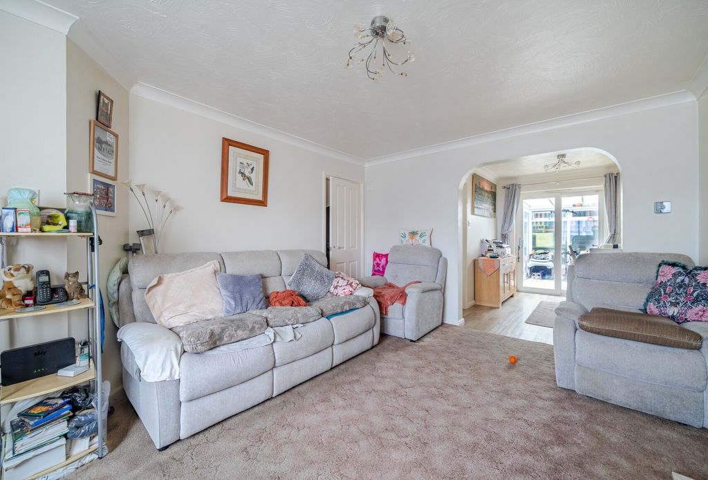 Property photo 2 of 20 1400488-13-696E09...