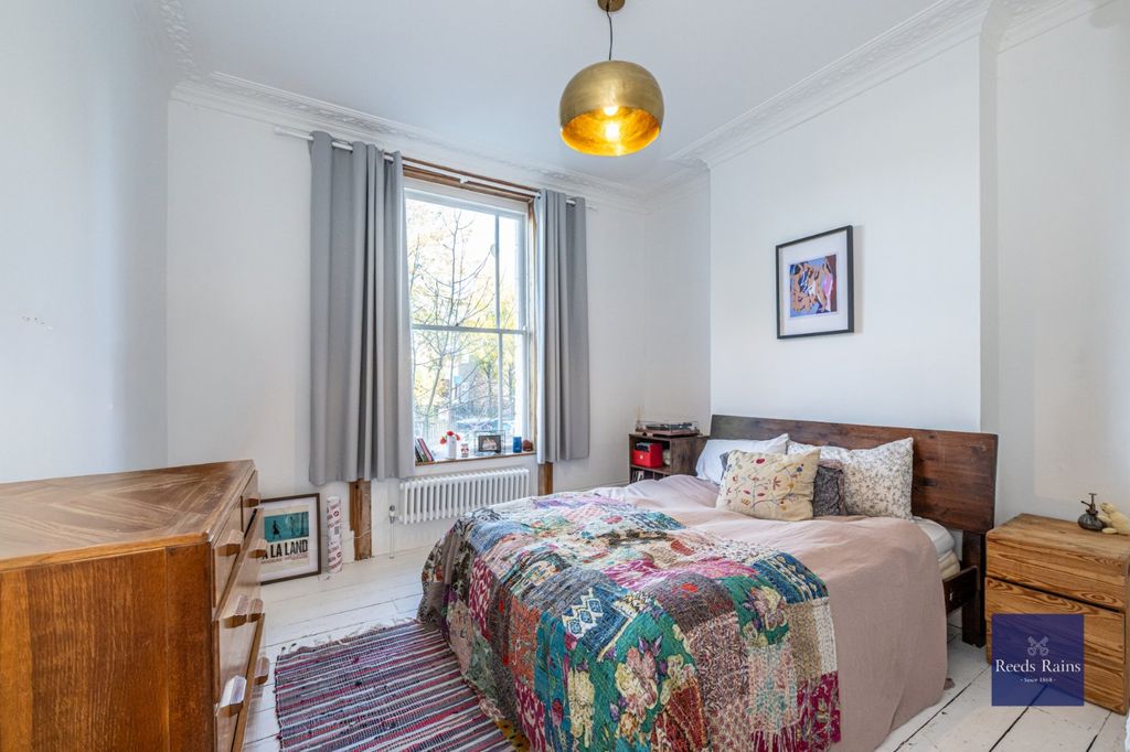 Property photo 3 of 12 Bedroom 1