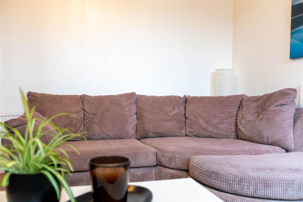 Property photo 3 of 19 Dsc01418-Hdr.Jpg