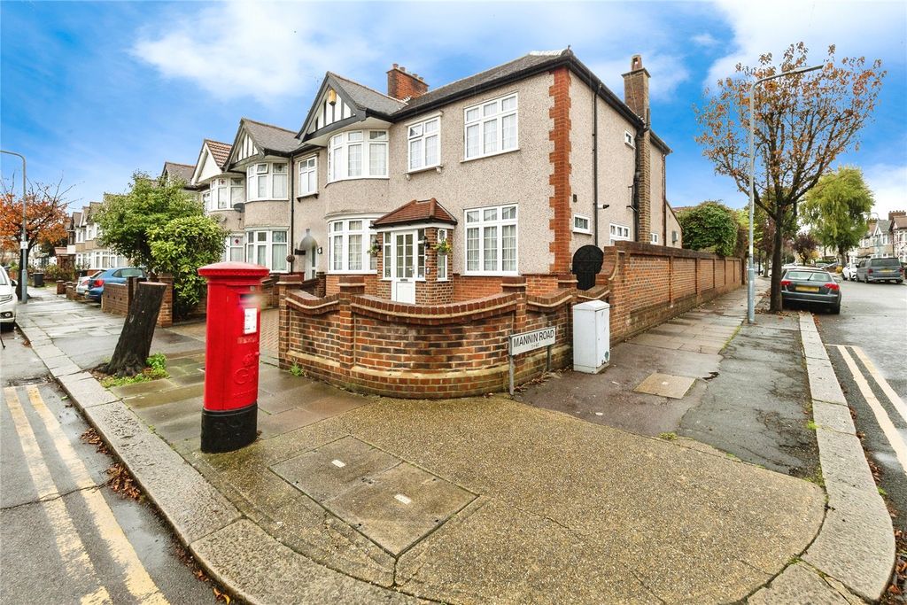 Property photo 2 of 28 Picture No. 25