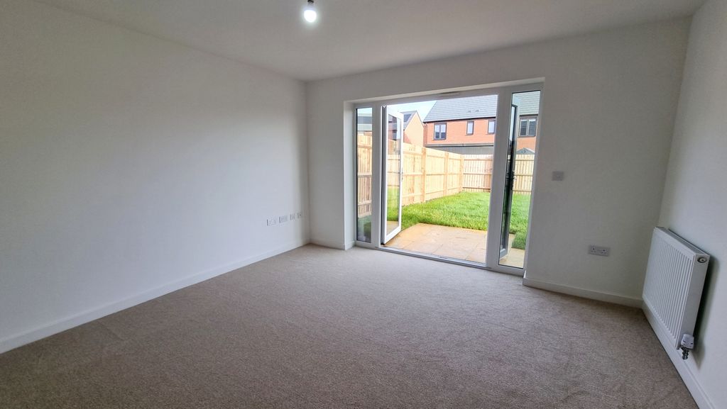 Property photo 3 of 15 Photo 3