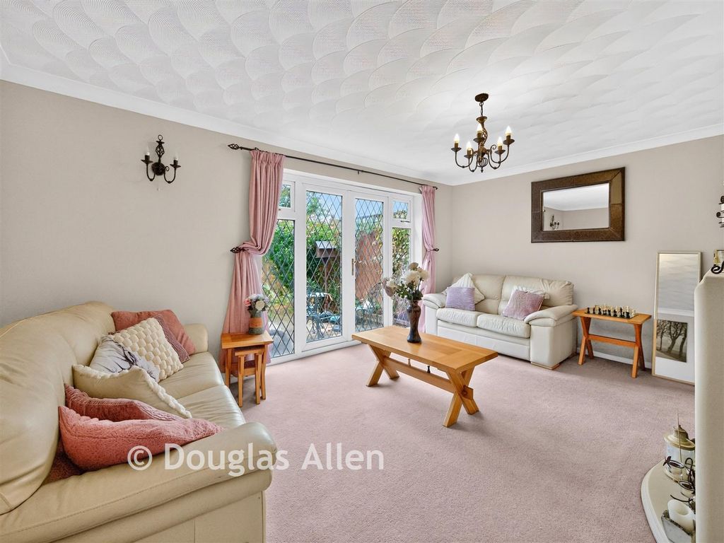Property photo 2 of 9 (Untitled)