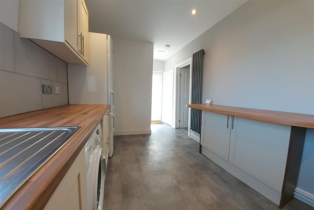 Property photo 3 of 19 Balcony