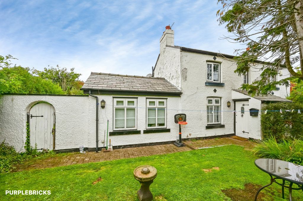 Property photo 2 of 22