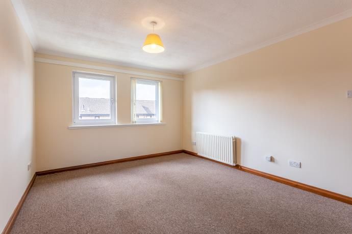 Property photo 1 of 12 Living Room