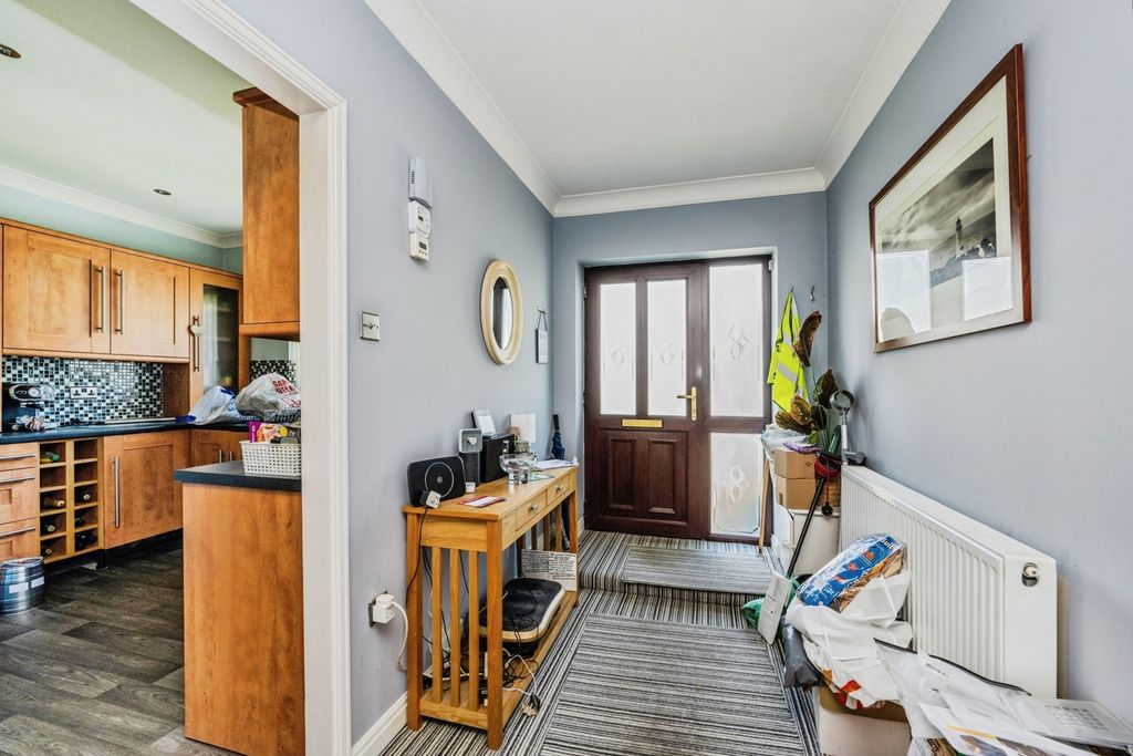 Property photo 2 of 20 Pbox-Img.Jpg