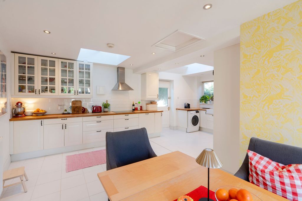 Property photo 2 of 18 Kitchen Diner
