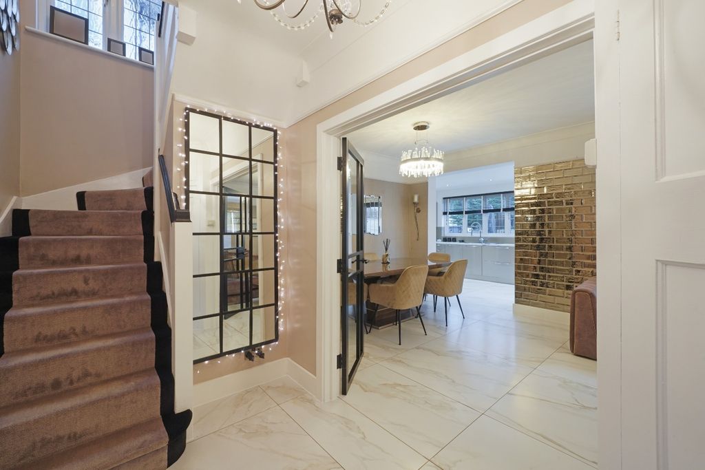 Property photo 3 of 24 4904446