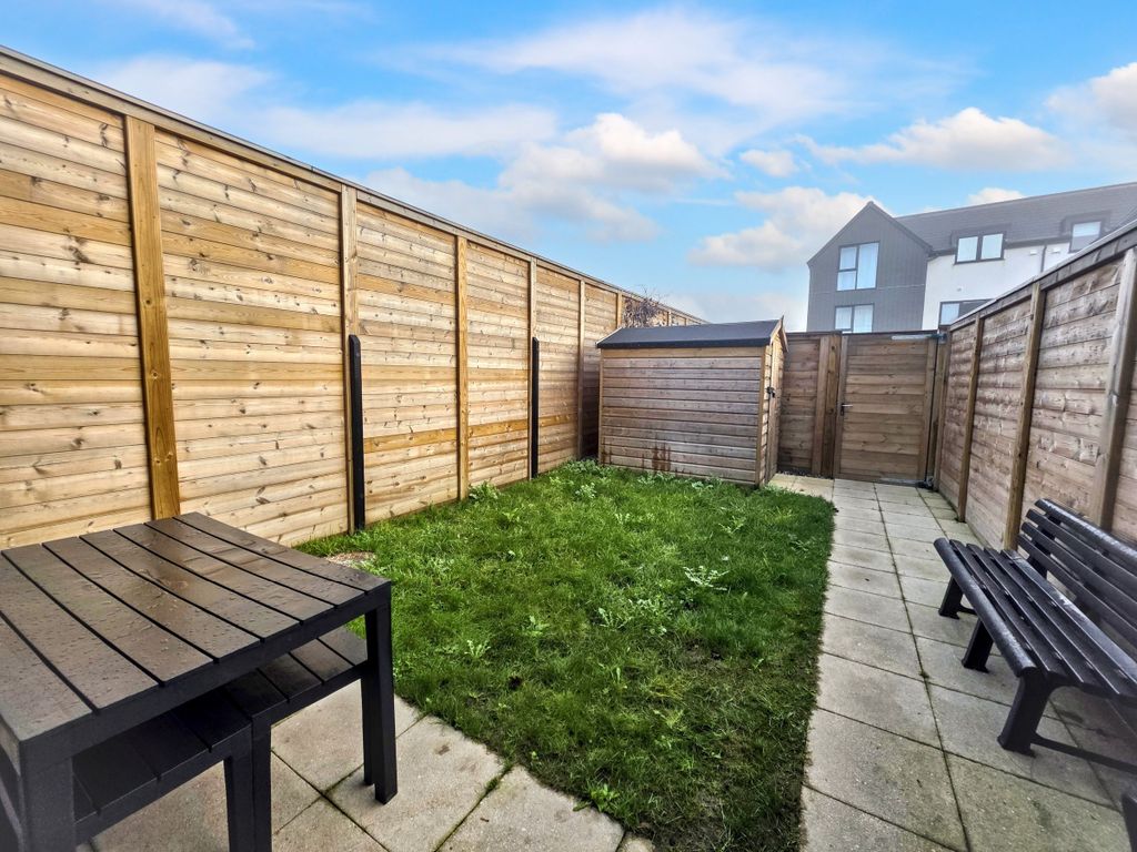 Property photo 2 of 22