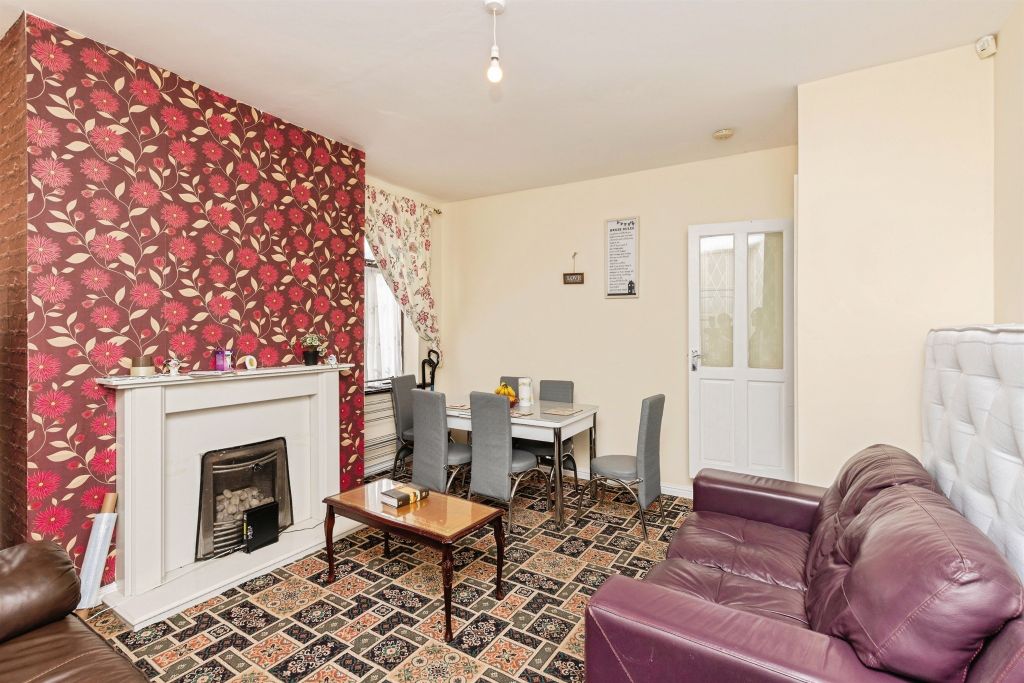 Property photo 3 of 15
