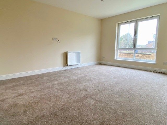 Property photo 2 of 11 Lounge