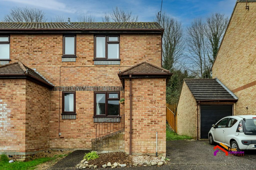 Property photo 1 of 8