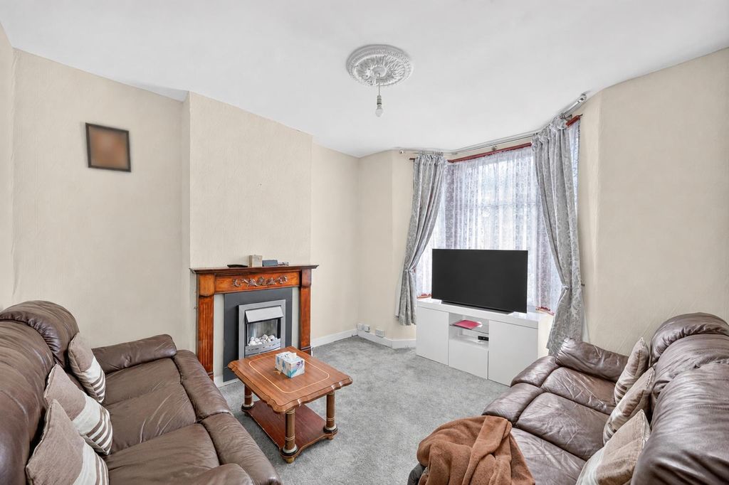 Property photo 2 of 20 0-14-2.Png