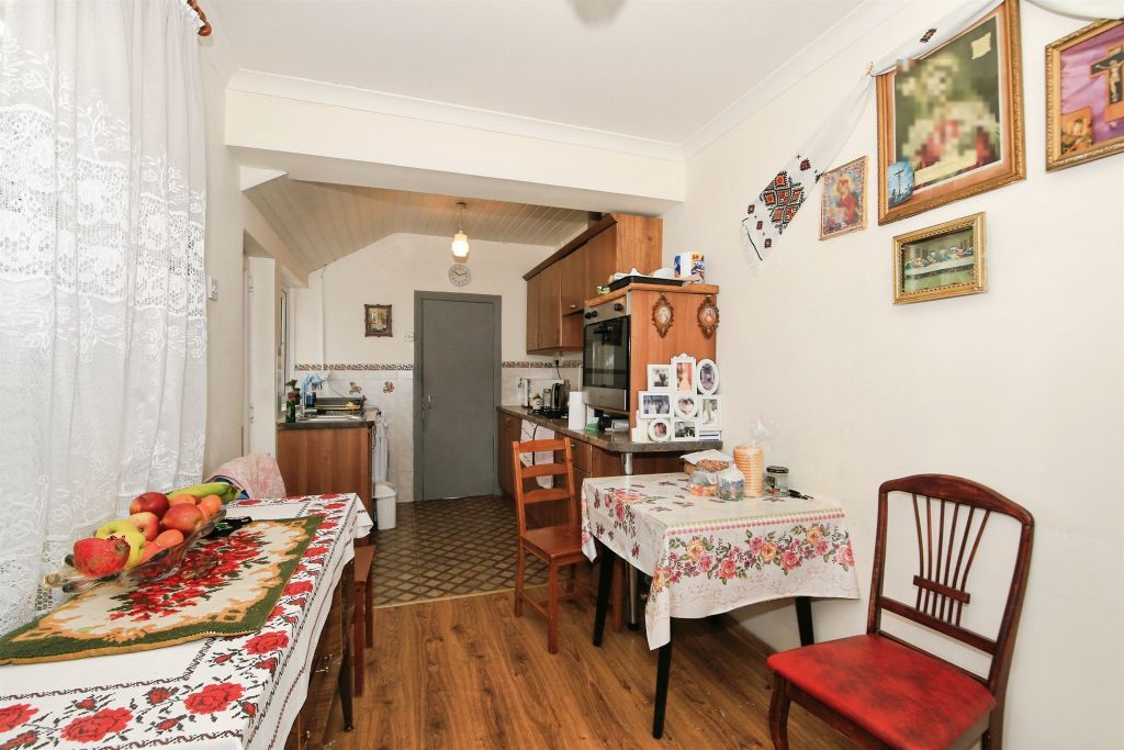 Property photo 2 of 14