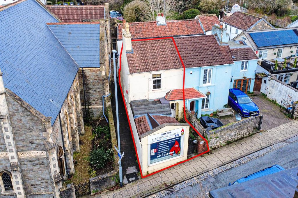 Property photo 1 of 29 Westrym House, Waters Lane, Westbury Village, West