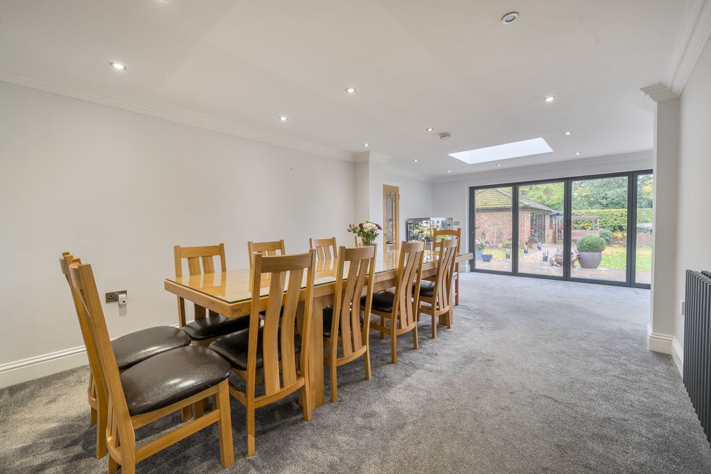 Additional image 7 of 6 bed detached house for saleNewlands Drive, Maidenhead SL6