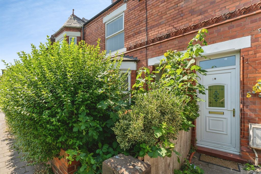 Property photo 1 of 20
