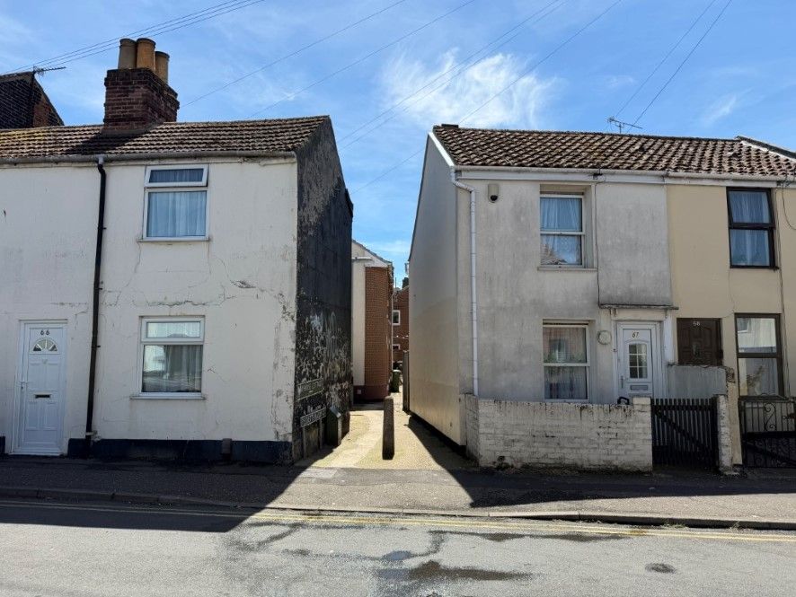 Property photo 2 of 16