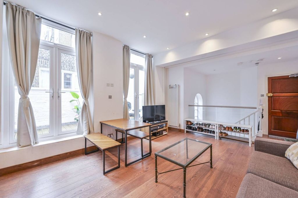 Property photo 3 of 14