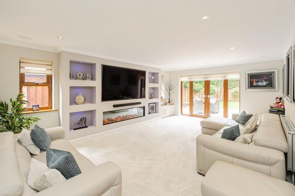 Additional image 7 of 4 bed detached house for saleChatsworth Road, Worsley, Manchester M28
