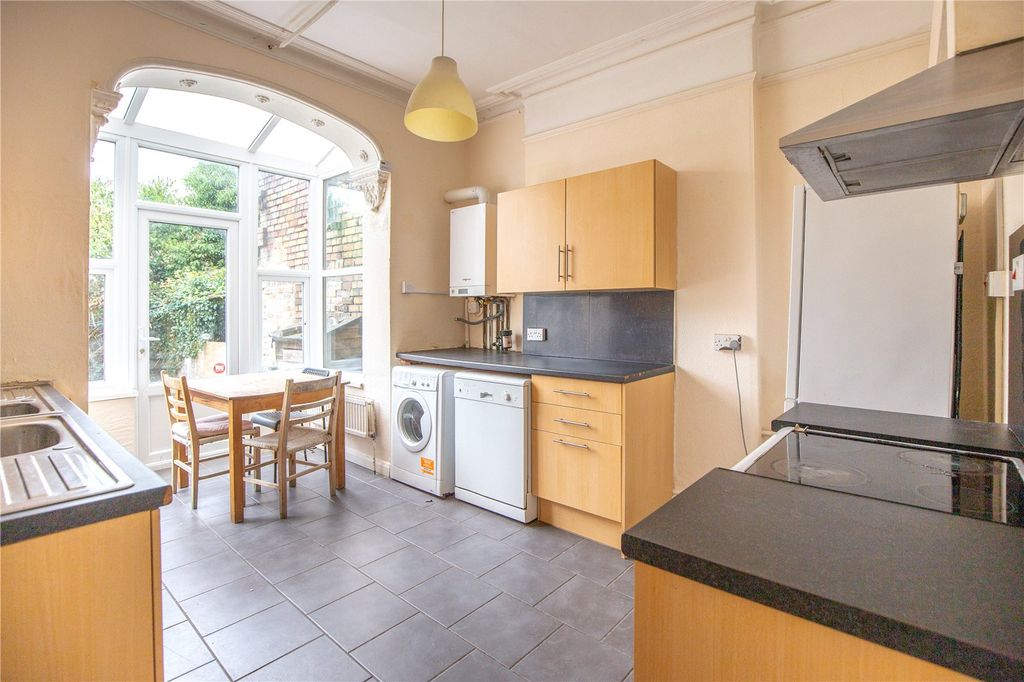 Property photo 2 of 21 Picture No. 19