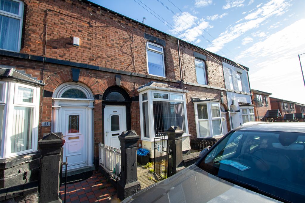 Property photo 1 of 16