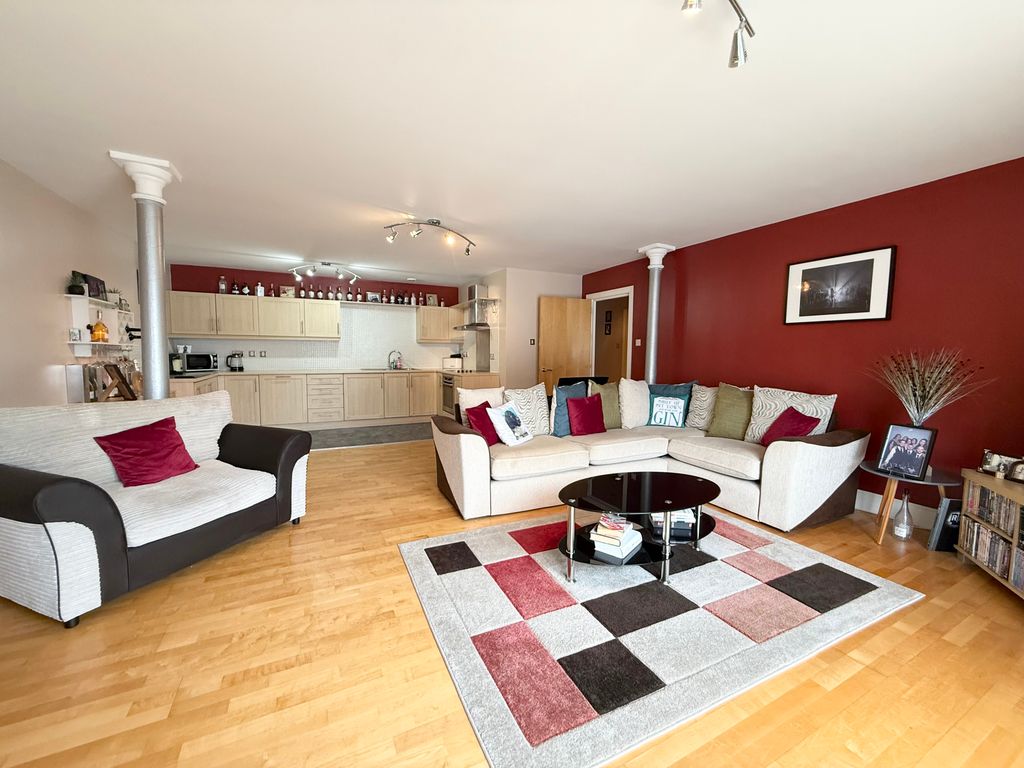 Property photo 3 of 16