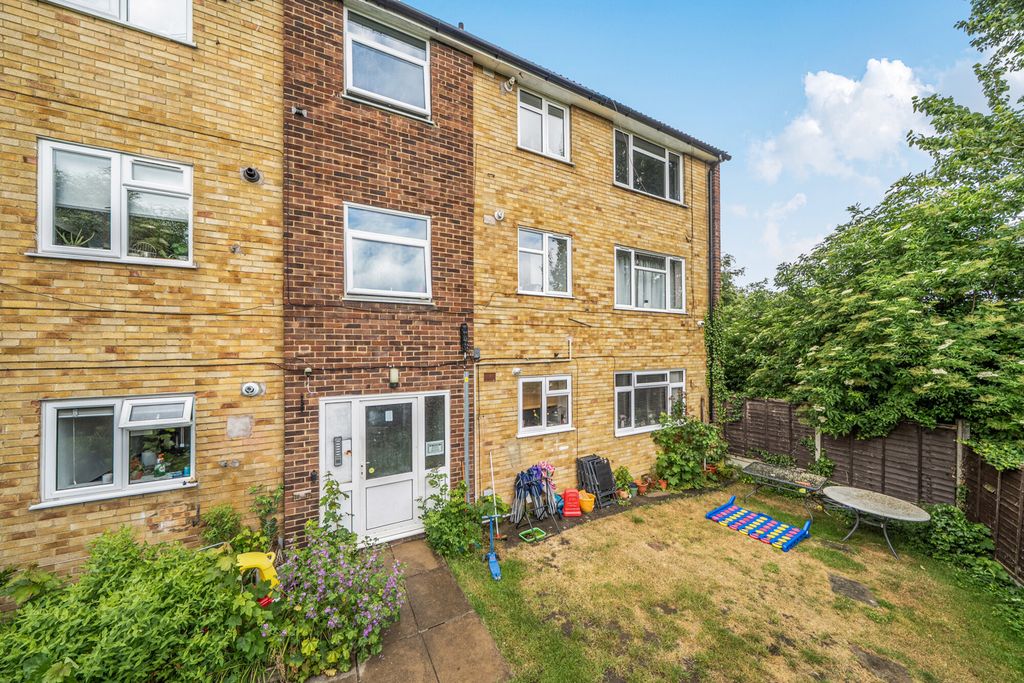 Property photo 1 of 13 1470972-3-6A203Db...