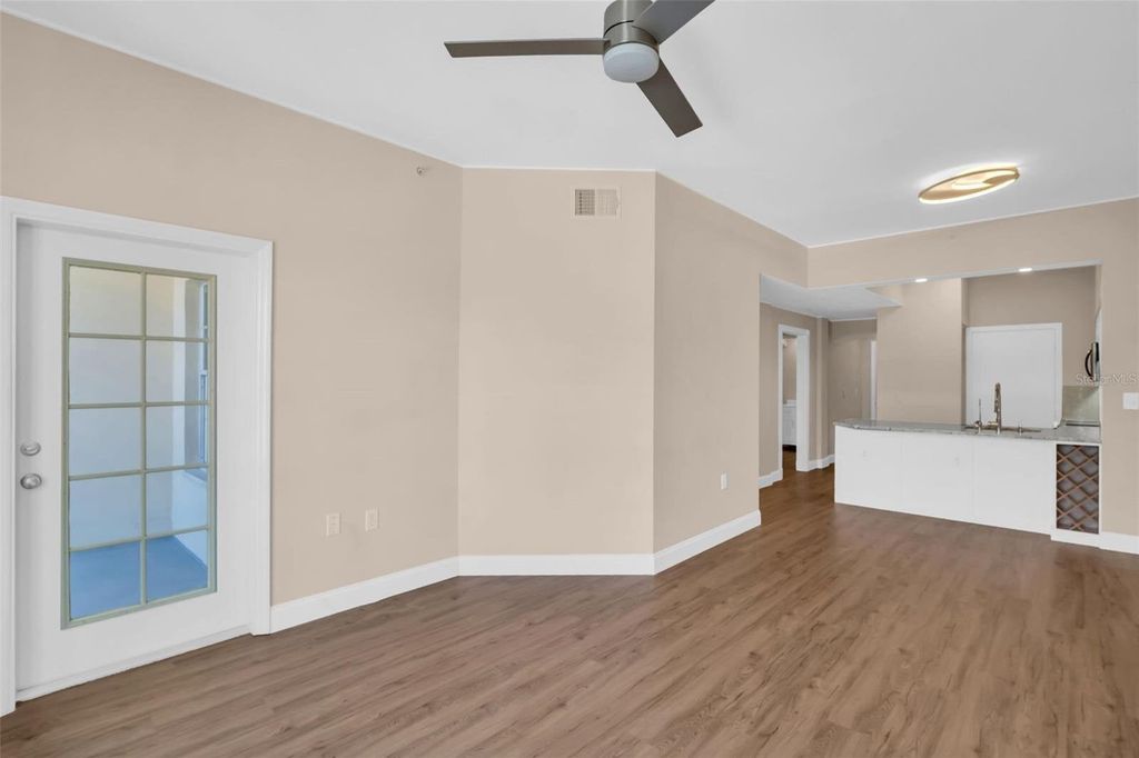 Property photo 3 of 19 <Alttext/>